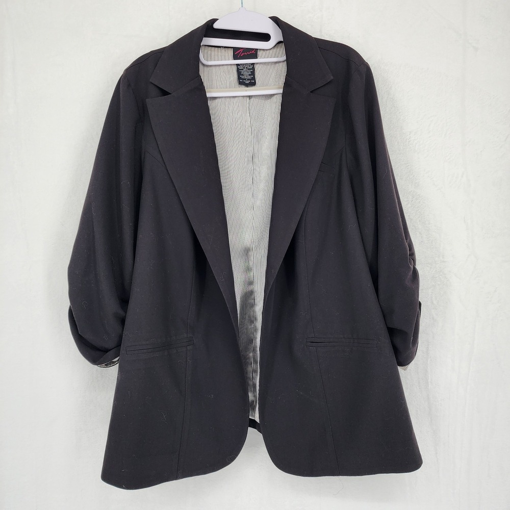 Torrid Black Ruched 3/4 Sleeve Blazer Size 2‎ Plus Pinstripe Lining Professional